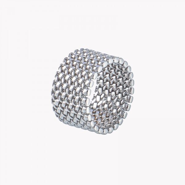 Anel em aço larga de malha entrelaçada prateado