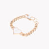 Pulseira em aço com fio largo, pendente em forma de coração com brilhantes e aloquete com brilhantes