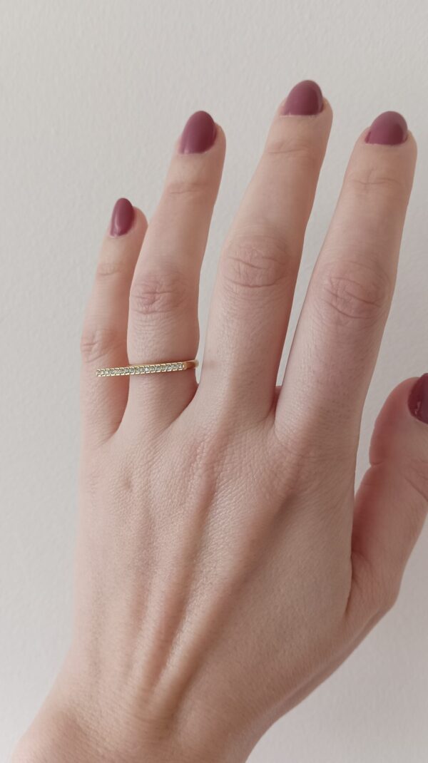 Anel ajustável em aço comprido com zirconias