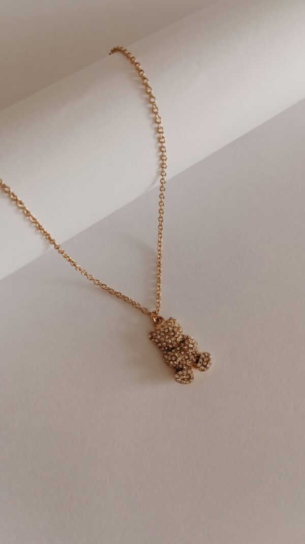 Colar com fio em aço e pendente em forma de urso com zircónias cravadas