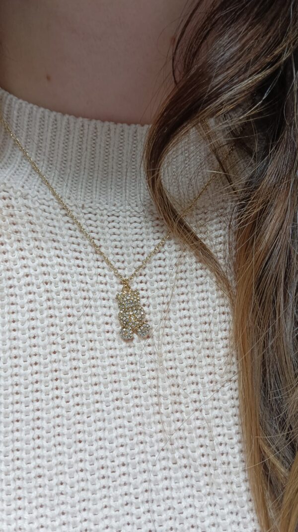 Colar com fio em aço e pendente em forma de urso com zircónias cravadas