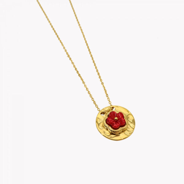 Colar em aço com pendente circular com textura e com flor ao centro